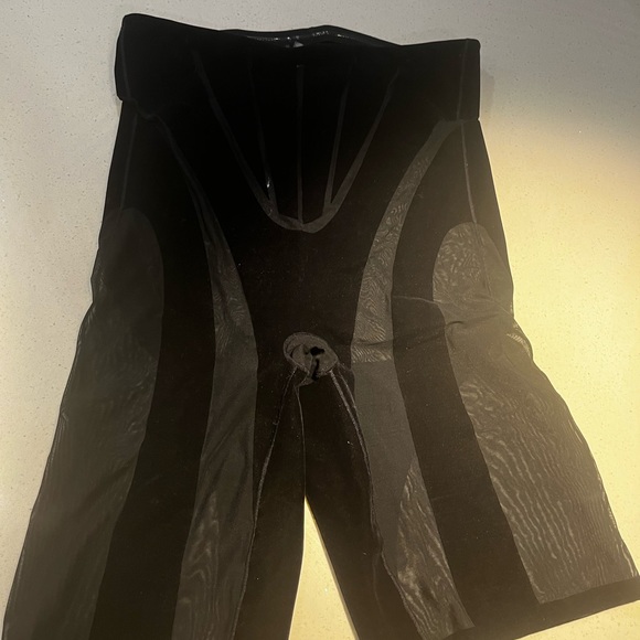 Mugler 2-piece outfit - Picture 5 of 7